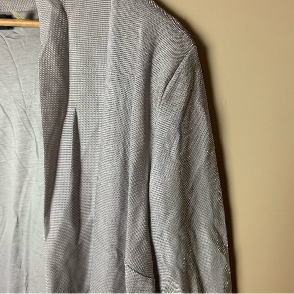 [H&M] Gray Metallic Silver Open Front 3/4 Sleeve Padded Shoulder Blazer - Picture 3 of 8